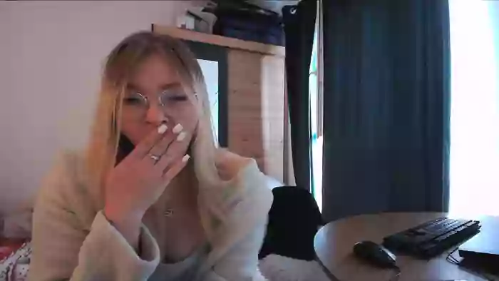 _Blondiebaby_