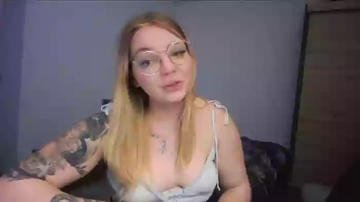 _Blondiebaby_