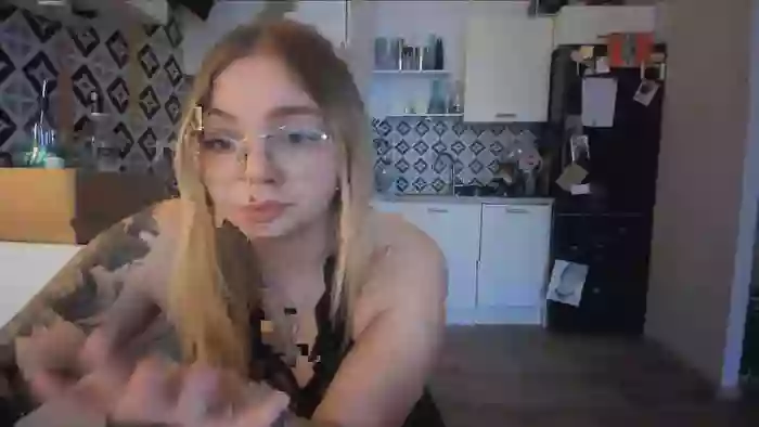 _Blondiebaby_