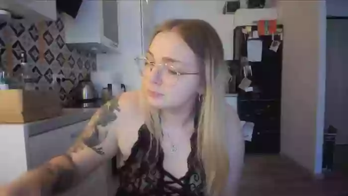 _Blondiebaby_