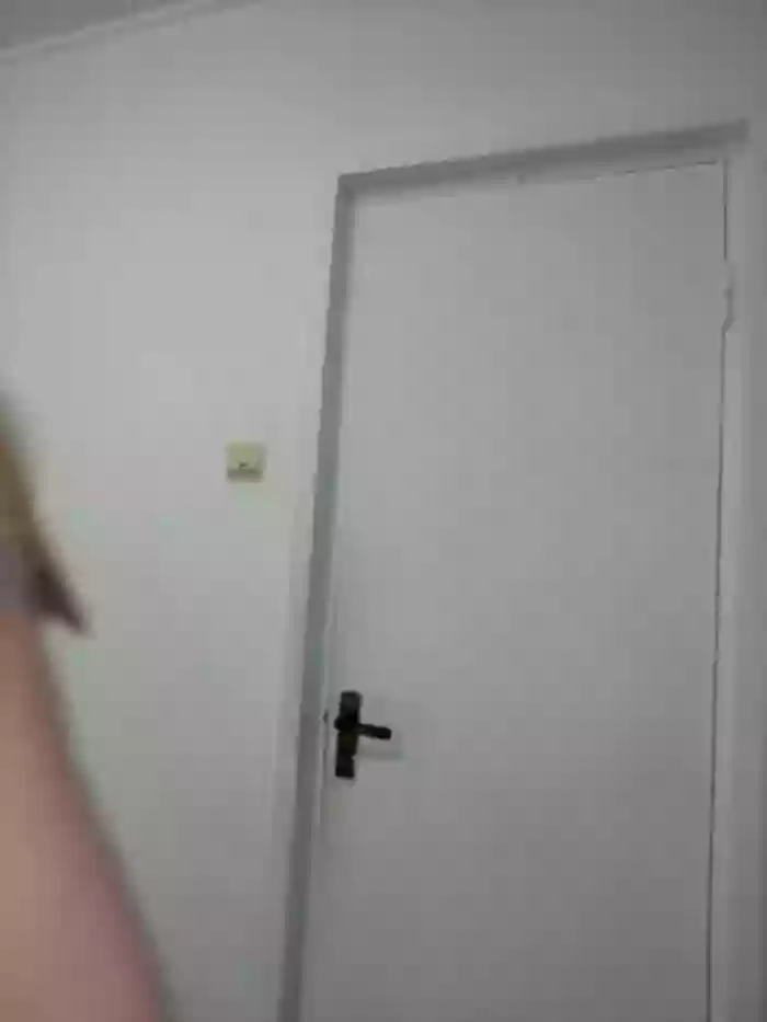 Ella_Alexis
