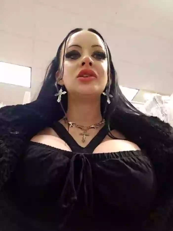 EVILYN