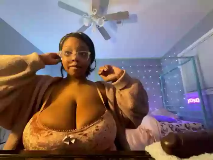 Honeybaebeee