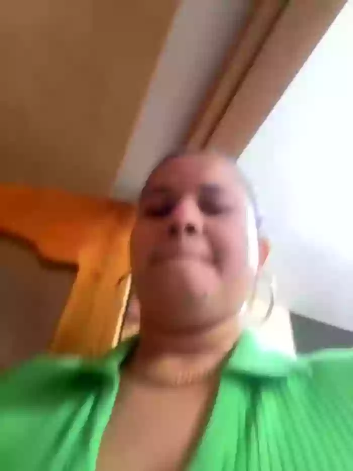 BUSTY-STORE-LAROSALIA1XXX