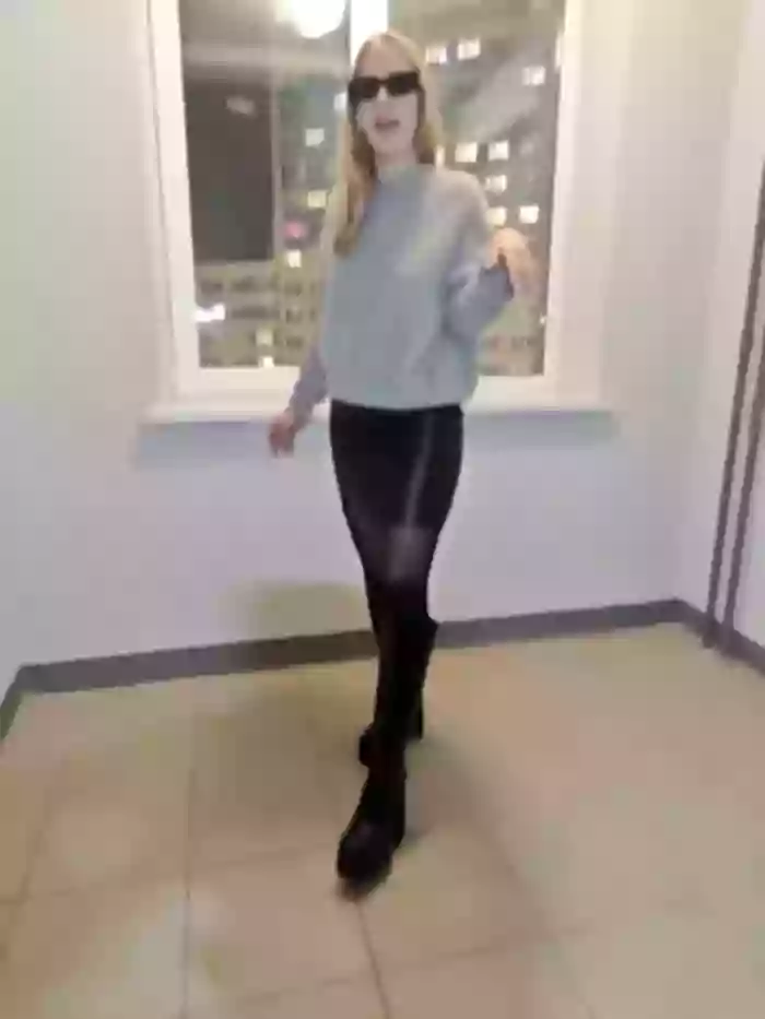 Two_Hot_Cats_Love