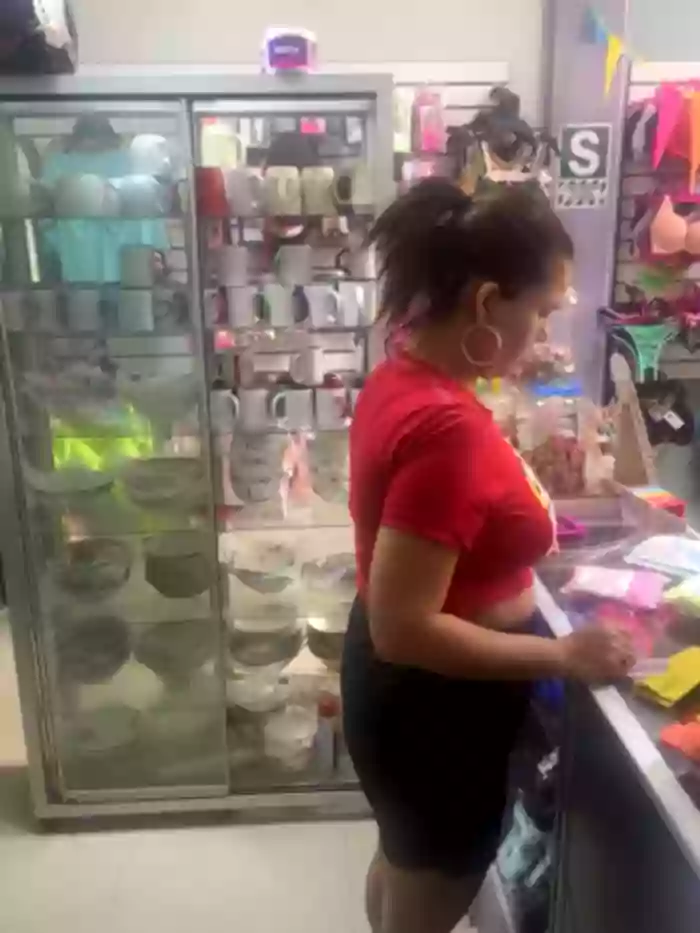 BUSTY-STORE-LAROSALIA1XXX