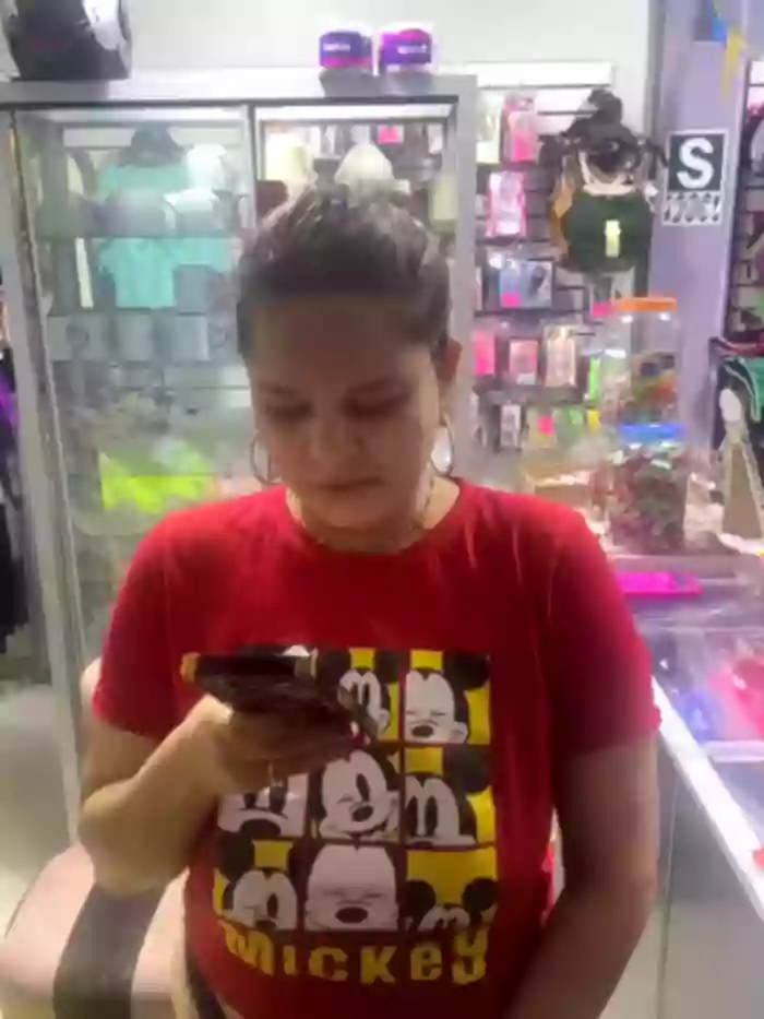 BUSTY-STORE-LAROSALIA1XXX