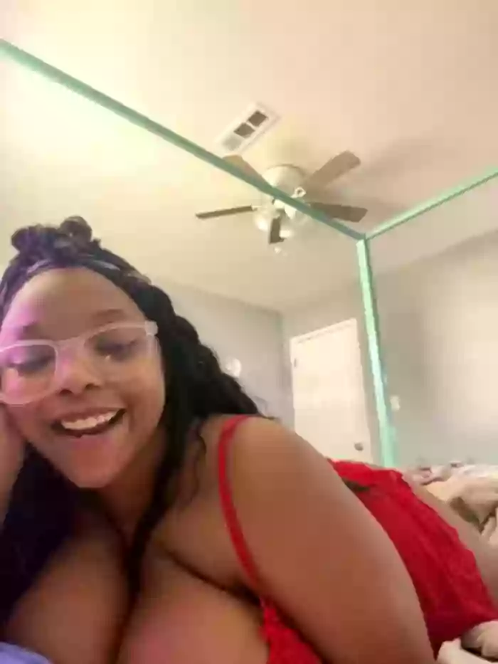Honeybaebeee
