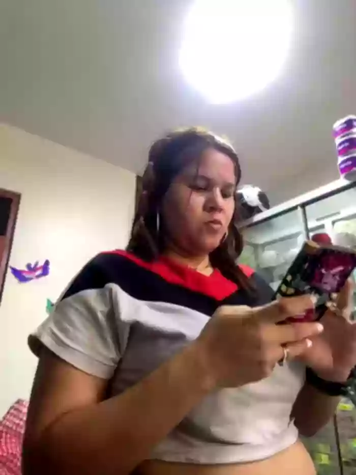 BUSTY-STORE-LAROSALIA1XXX