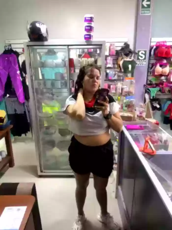 BUSTY-STORE-LAROSALIA1XXX