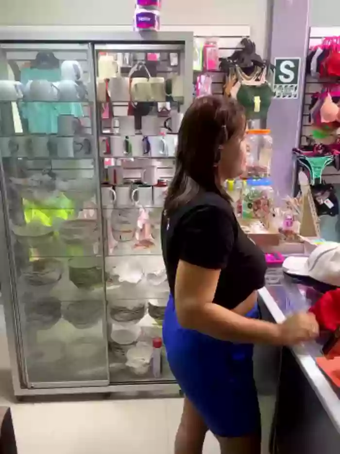 BUSTY-STORE-LAROSALIA1XXX