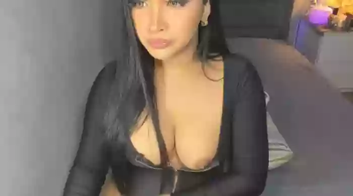 PrettyYoungHugeCockTS