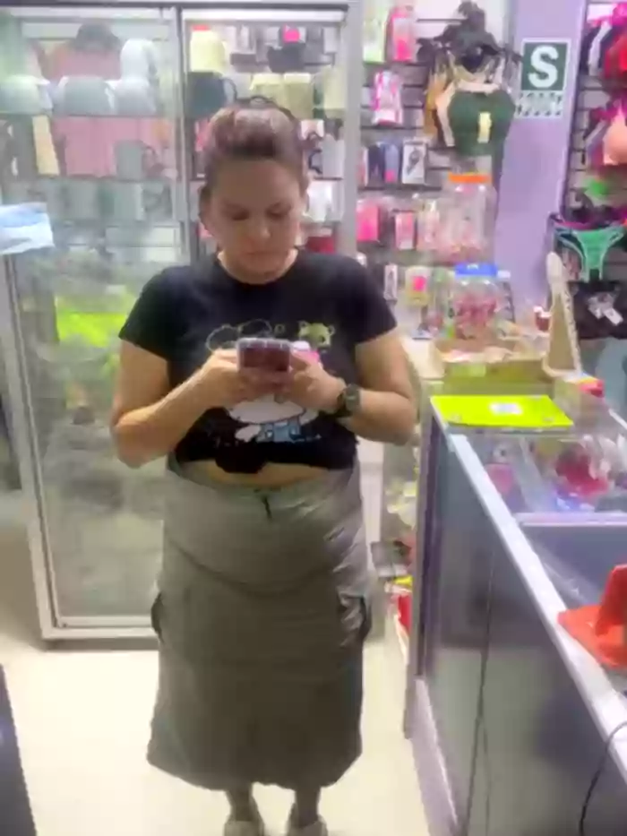 BUSTY-STORE-LAROSALIA1XXX