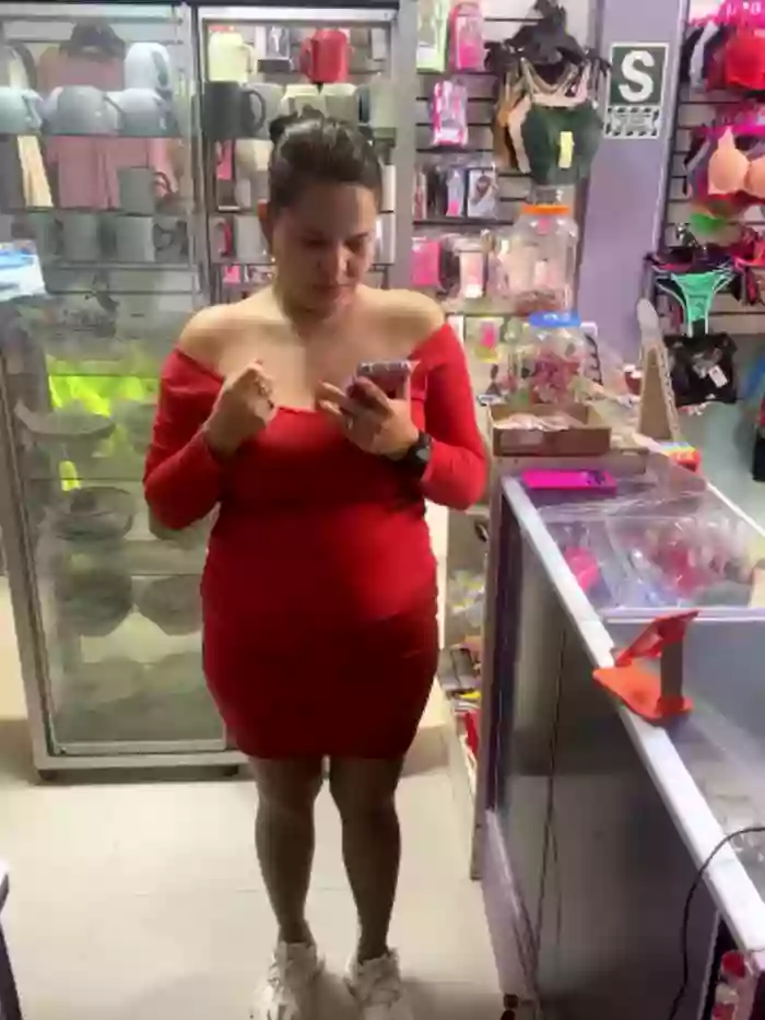 BUSTY-STORE-LAROSALIA1XXX