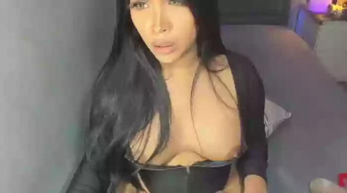 PrettyYoungHugeCockTS