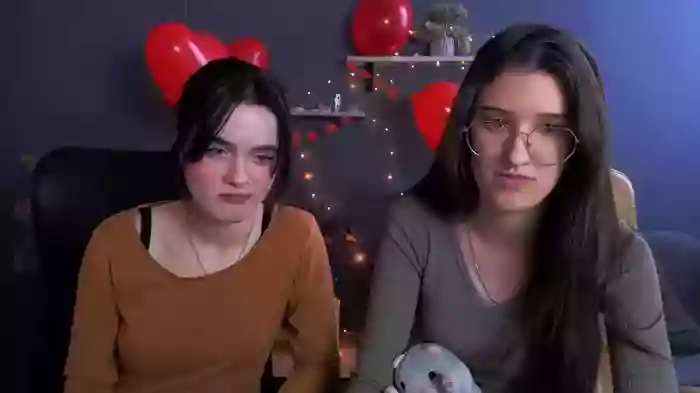 liana_kisses