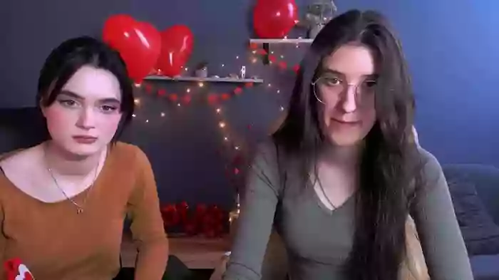 liana_kisses