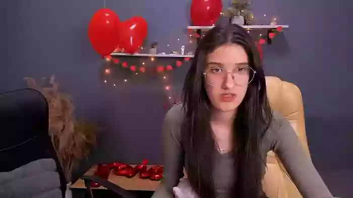 liana_kisses