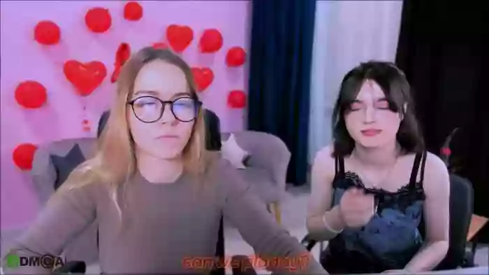 liana_kisses