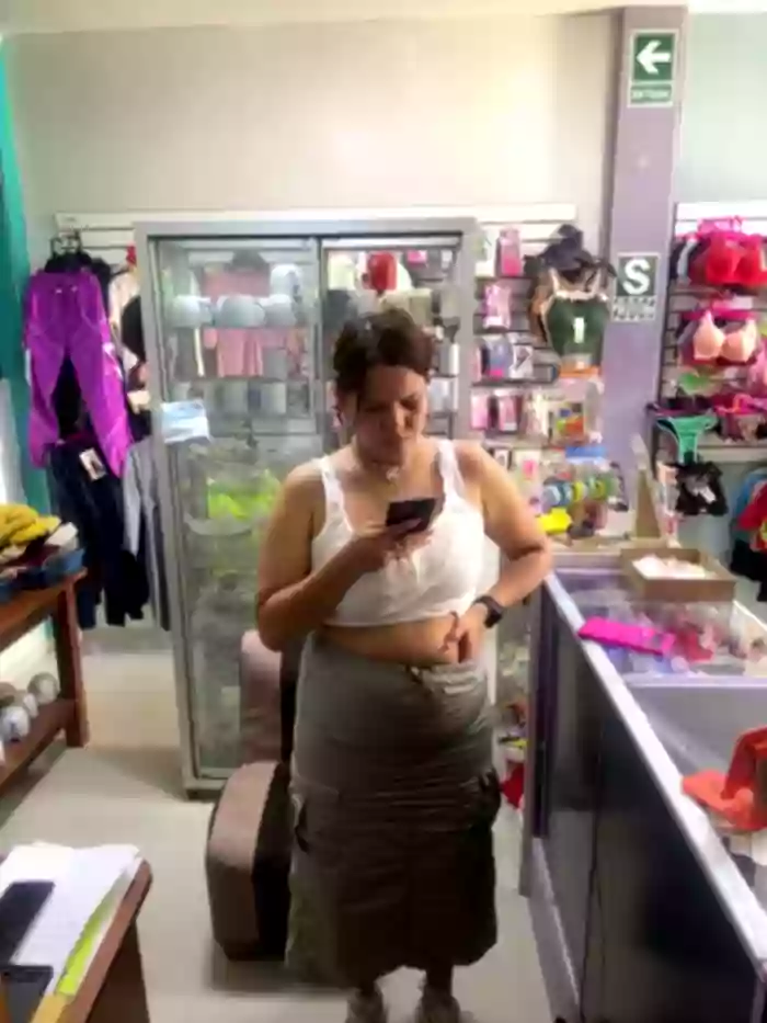 BUSTY-STORE-LAROSALIA1XXX