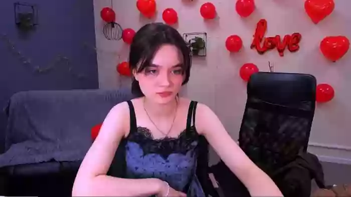 liana_kisses