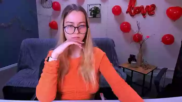 liana_kisses