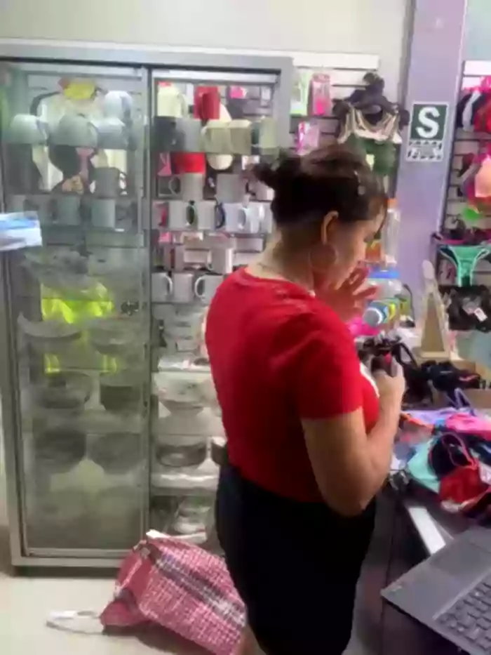 BUSTY-STORE-LAROSALIA1XXX