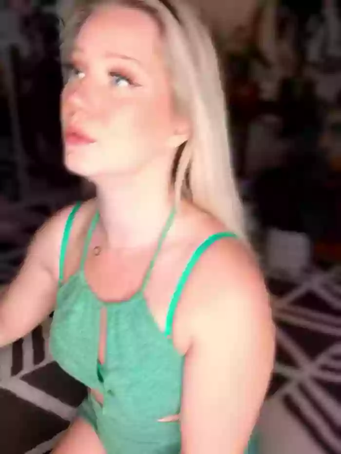 lexi_luv