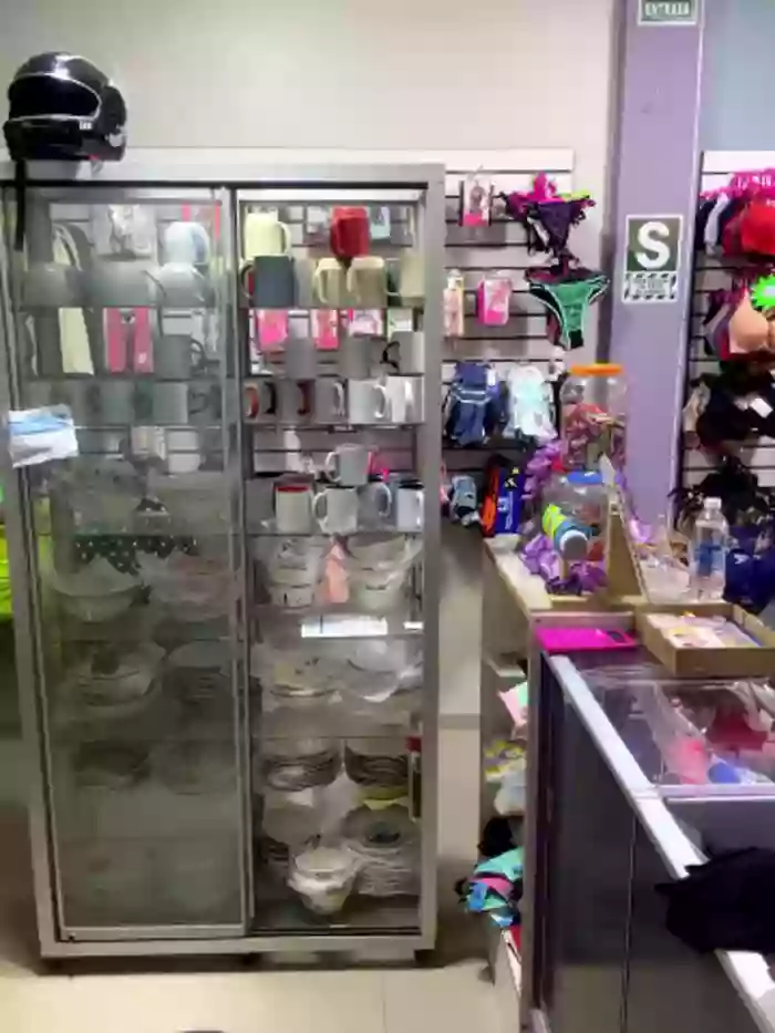 BUSTY-STORE-LAROSALIA1XXX