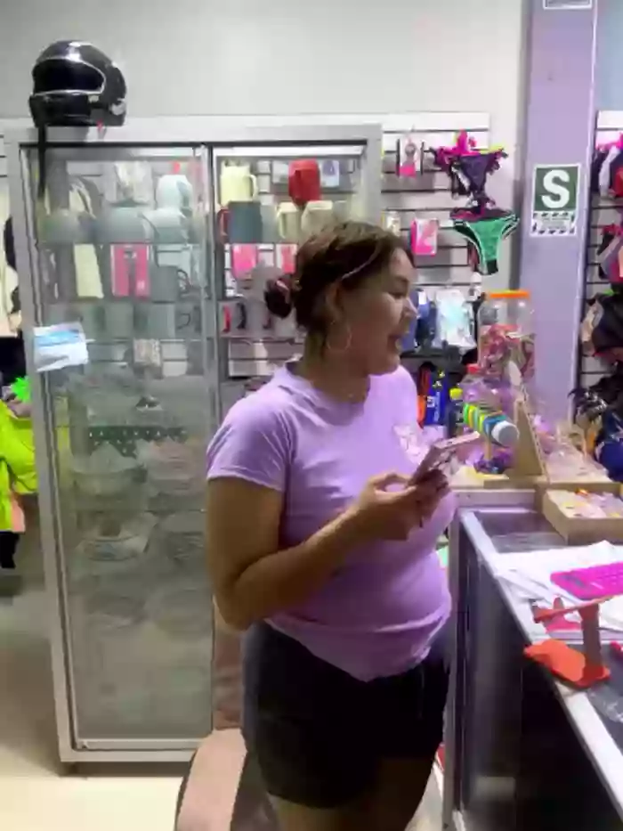 BUSTY-STORE-LAROSALIA1XXX