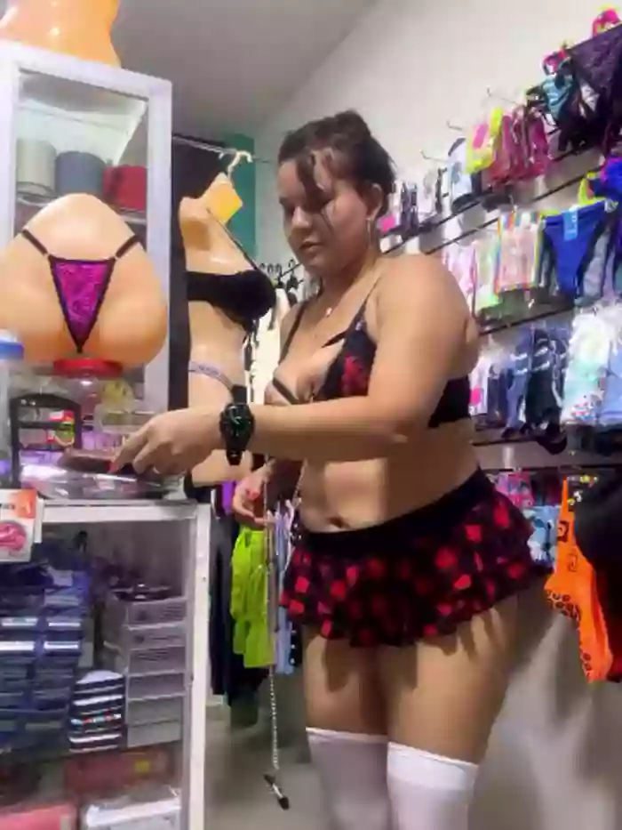 BUSTY-STORE-LAROSALIA1XXX