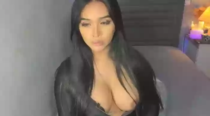PrettyYoungHugeCockTS