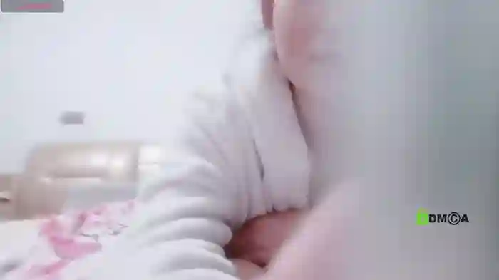 -Laura-