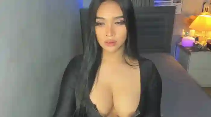 PrettyYoungHugeCockTS
