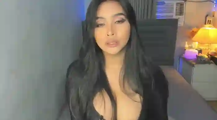 PrettyYoungHugeCockTS