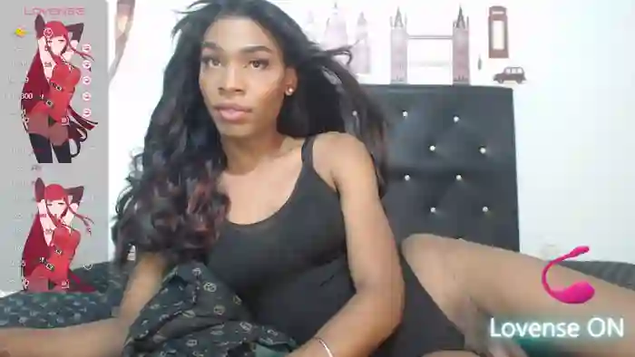 NAHOMMY_SEXY