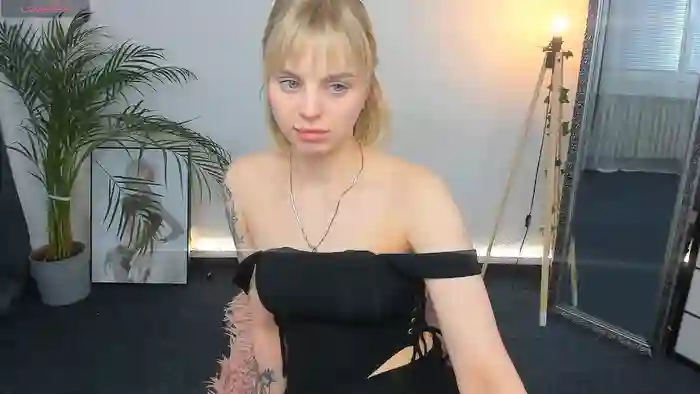 Alicia-Luv
