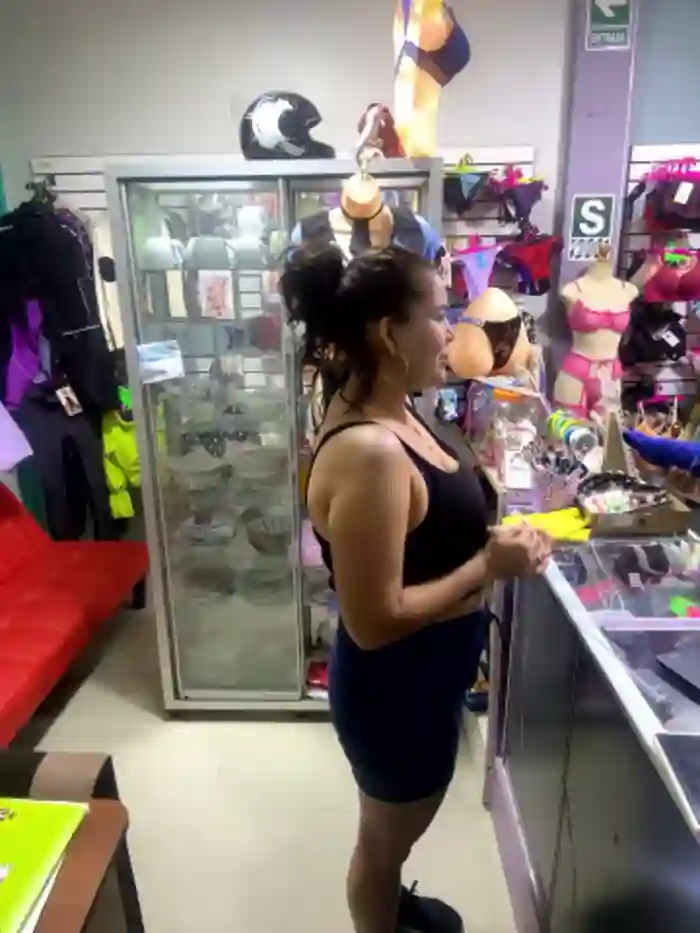 BUSTY-STORE-LAROSALIA1XXX