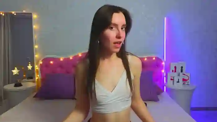 Ariana_Petite
