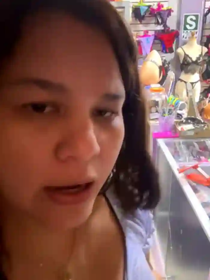 BUSTY-STORE-LAROSALIA1XXX