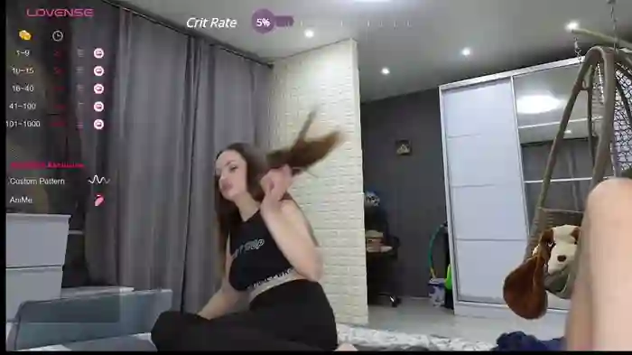 Monica_brunetteTeddy