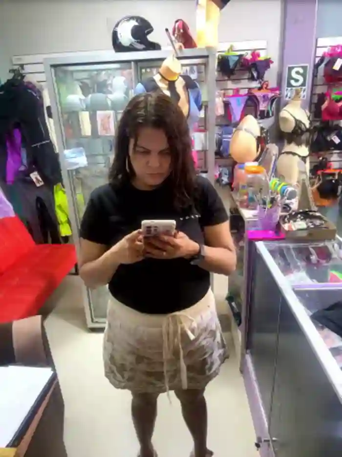 BUSTY-STORE-LAROSALIA1XXX