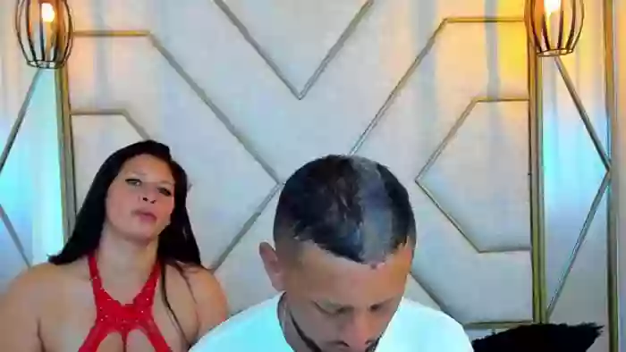 CoupleNcenHot