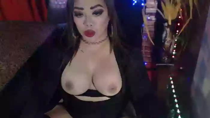 xBIGXXLSavageQUEENx