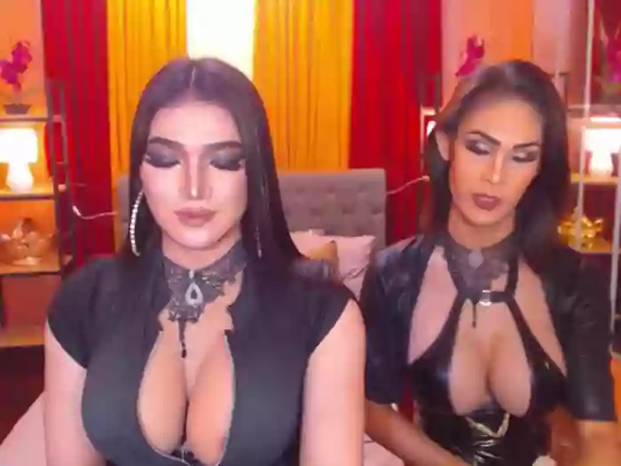 LaraSmithSabrinaSumaDuo