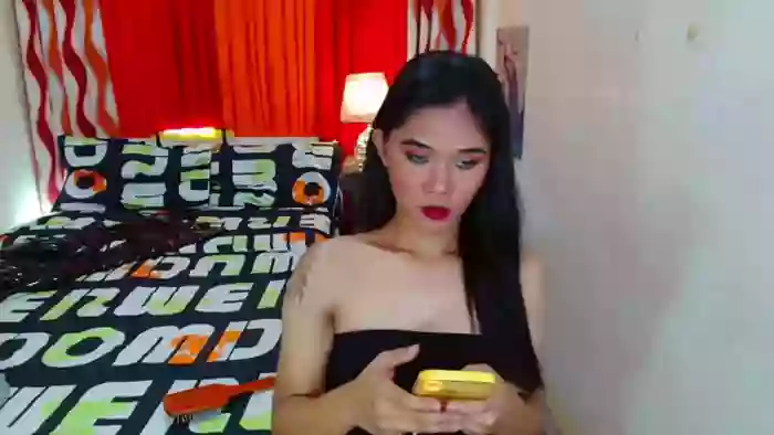 ThreeLadyTransCumForYou