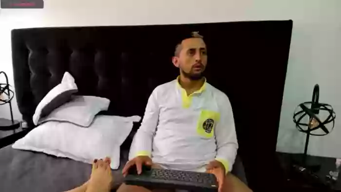 CoupleNcenHot