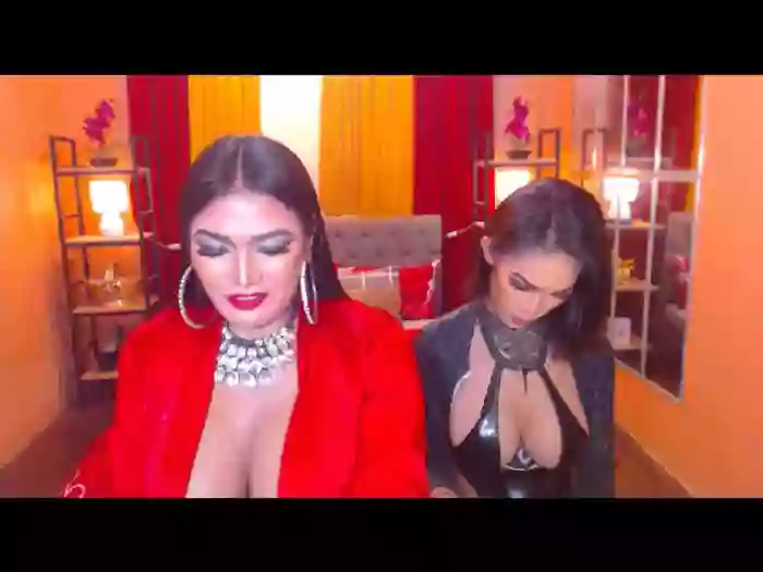 LaraSmithSabrinaSumaDuo