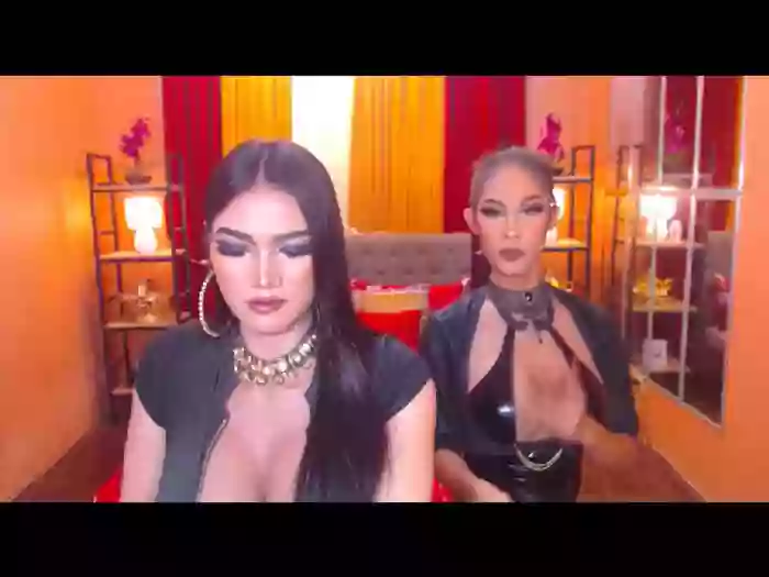 LaraSmithSabrinaSumaDuo