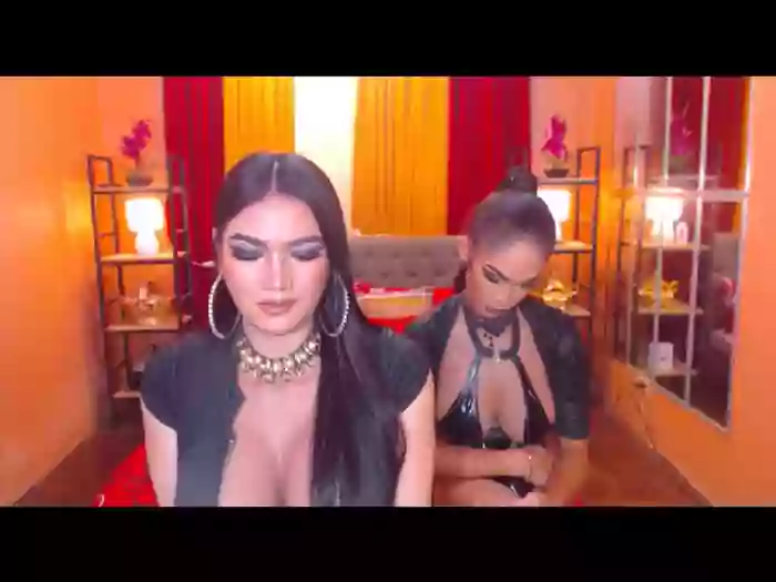 LaraSmithSabrinaSumaDuo